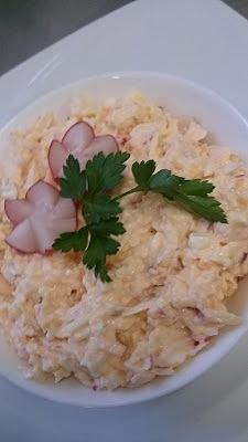 Wiosenna pasta jajeczno-rzodkiewkowa na śniadanie