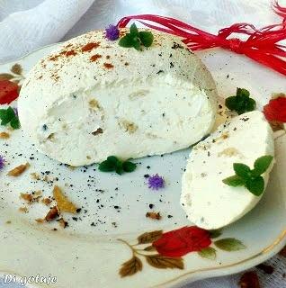 Serek z jogurtu greckiego labneh