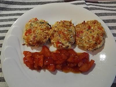 Kotlety makaronowe z paluszkami krabowymi