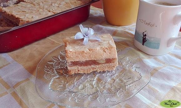 Ciasto z jabłkami i pianką karmelową bez pieczenia