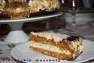 Zdrowy tort marchewkowy bezglutenowy na pierwsze urodziny