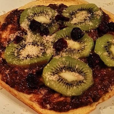 Owocowy omlet z nutellą domowej roboty