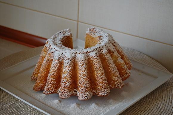 Babka cytrynowa