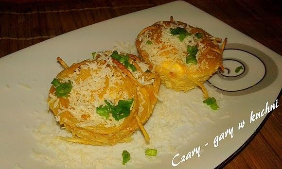 Mini zapiekanki makaronowe