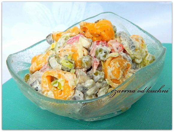 Sałatka pieczarkowa z tortellini