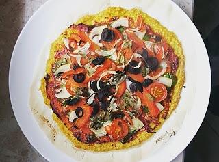 Bezglutenowa pizza jaglana