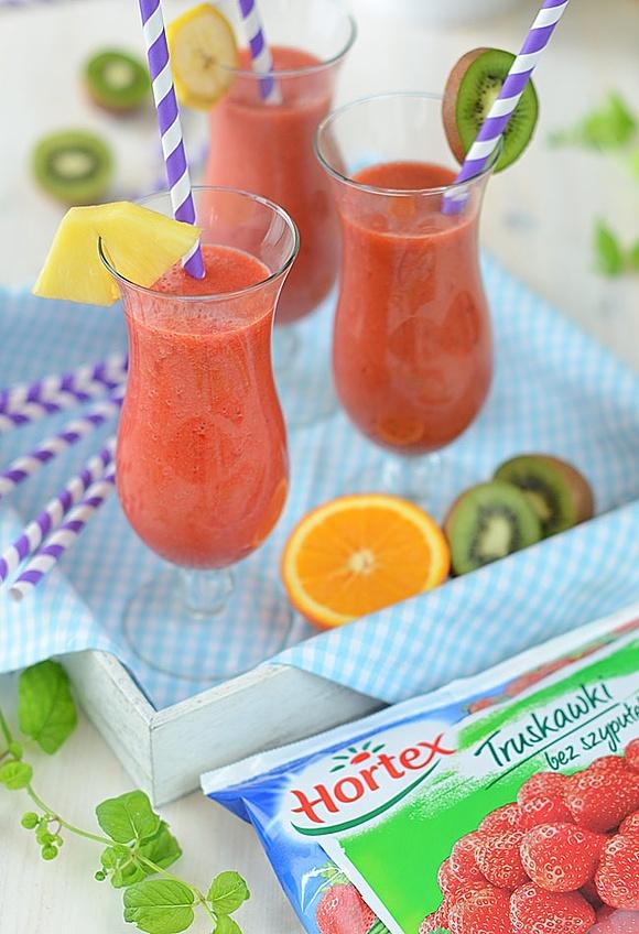 Smoothie truskawkowe 100% owocowe na trzy sposoby