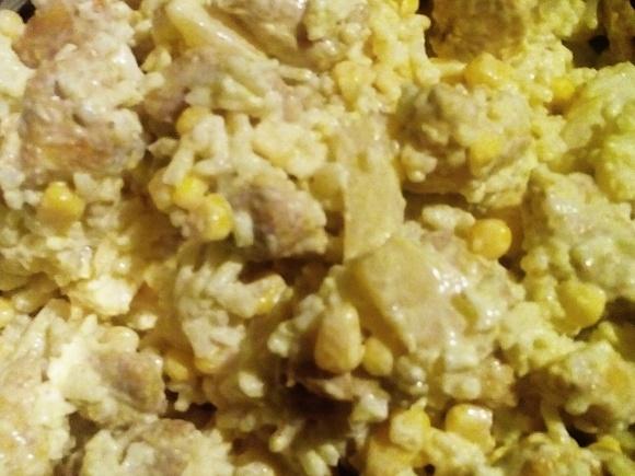 Sałatka curry z kurczakiem