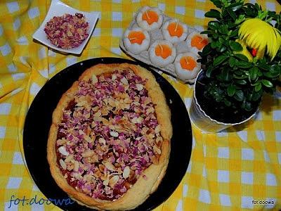 Mazurek różany na świąteczny stół
