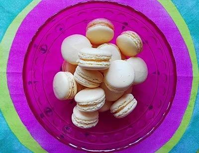 Mini-makaroniki cytrynowe z rozmarynem