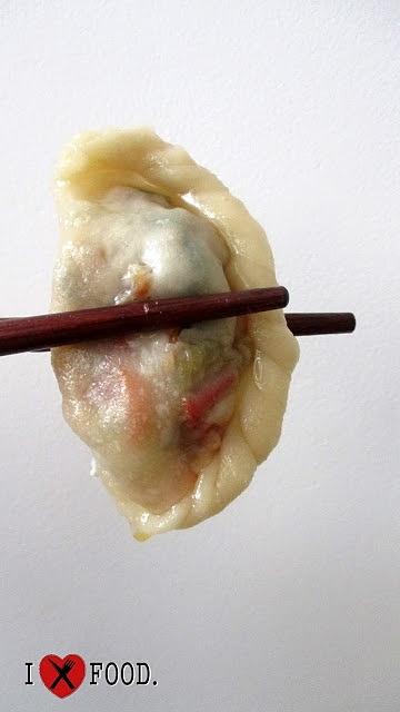 Ciasto na pierożki dim sum i wonton