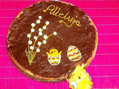 Mazurek wielkanocny z bakaliami i polewą
