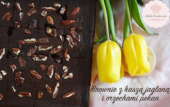 Bezglutenowe brownie z kaszy jaglanej i orzechami pekan