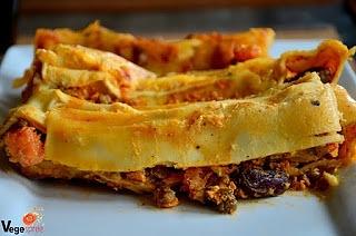 Cannelloni w paprykowym sosie beszamelowym
