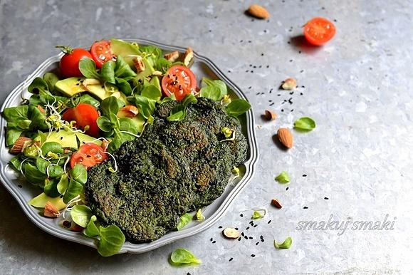 Szpinakowe placuszki z czarnuszką i spiruliną