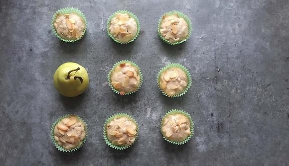 Cynamonowe muffiny z gruszkami