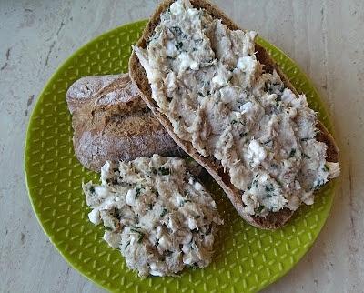 Pasta z wędzonej makreli i serka wiejskiego
