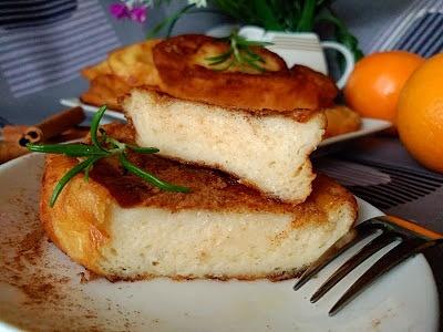 Hiszpańskie grzanki Torrijas z mlekiem - przepis wielkanocny