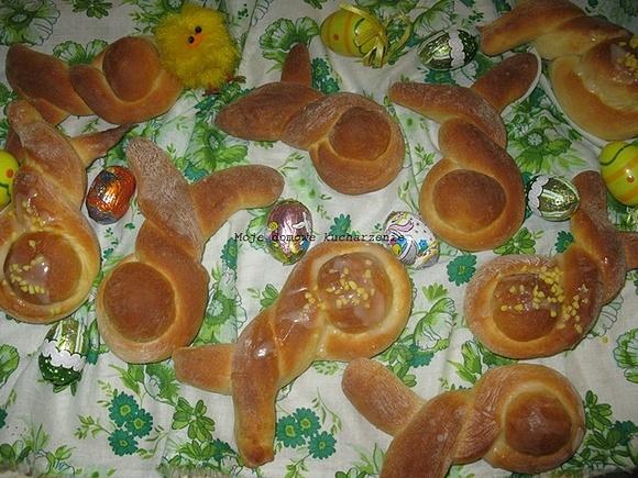 Drożdżowe zajączki na Wielkanoc