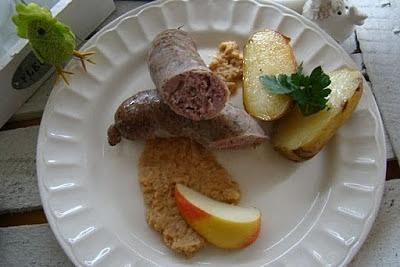Biała kiełbasa na musie jabłkowo-musztardowym