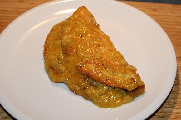 Kokosowy omlet z musem bananowo-pomarańczowym