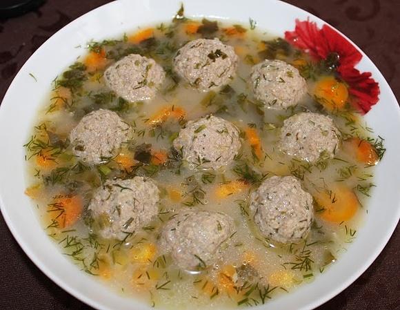 Zupa klopsowa