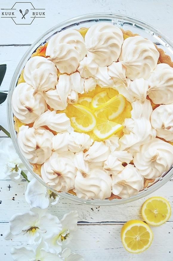 Wiosenna tarta cytrynowa z bezą