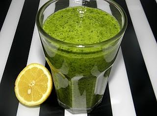 Smoothie z jarmużu i bananów