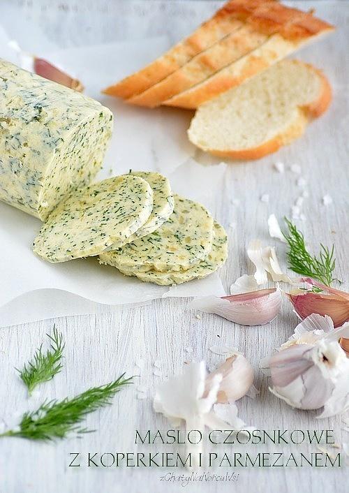 Masło z pieczonym czosnkiem i parmezanem