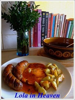 Pieczona biała kiełbasa w sosie harissa