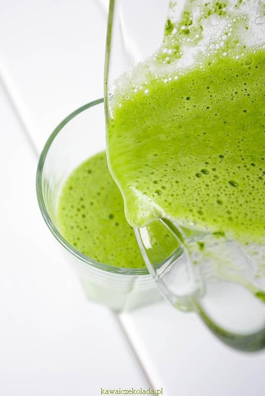 Smoothie z pietruszki i jarmużu