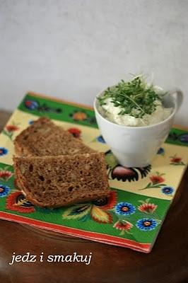 Pasta z serem bałkańskim i rzeżuchą na kanapki