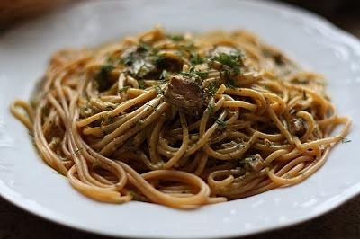 Spaghetti w sosie serowym z oscypkiem