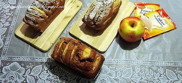 Ciasto bananowo-jogurtowe w kształcie chlebka
