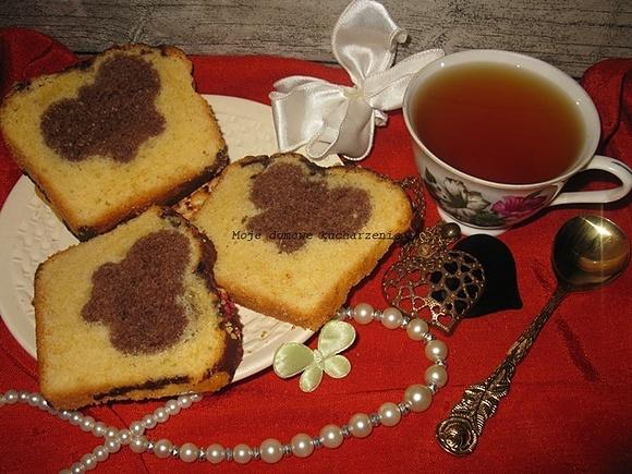 Babka z niespodzianką
