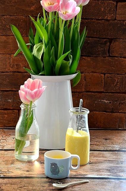 Mango lassi - orzeźwiający napój z mango i jogurtem