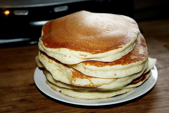 Pancakes amerykańskie niedzielne puszyste na śniadanie