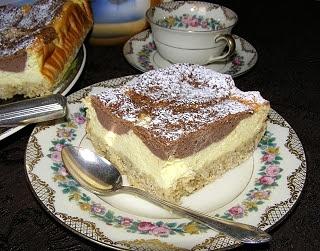 Sernik pomarańczowo-kakaowy na kruszonkowym spodzie