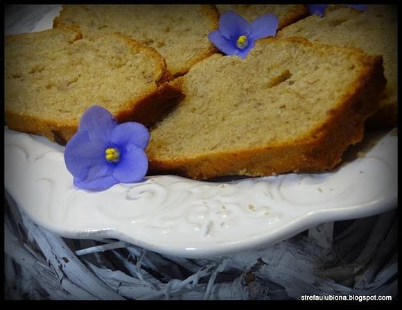 Proste ciasto bananowe z korzennym aromatem