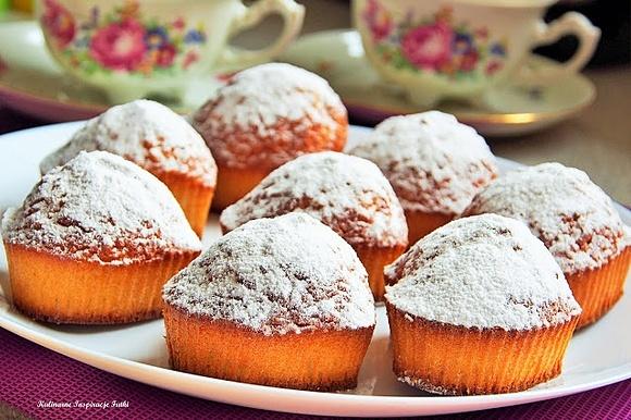 Muffinki budyniowo-kokosowe