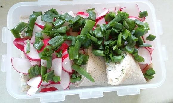 Naleśnik z twarożkiem i makrelą – źródło Omega-3 i witamin