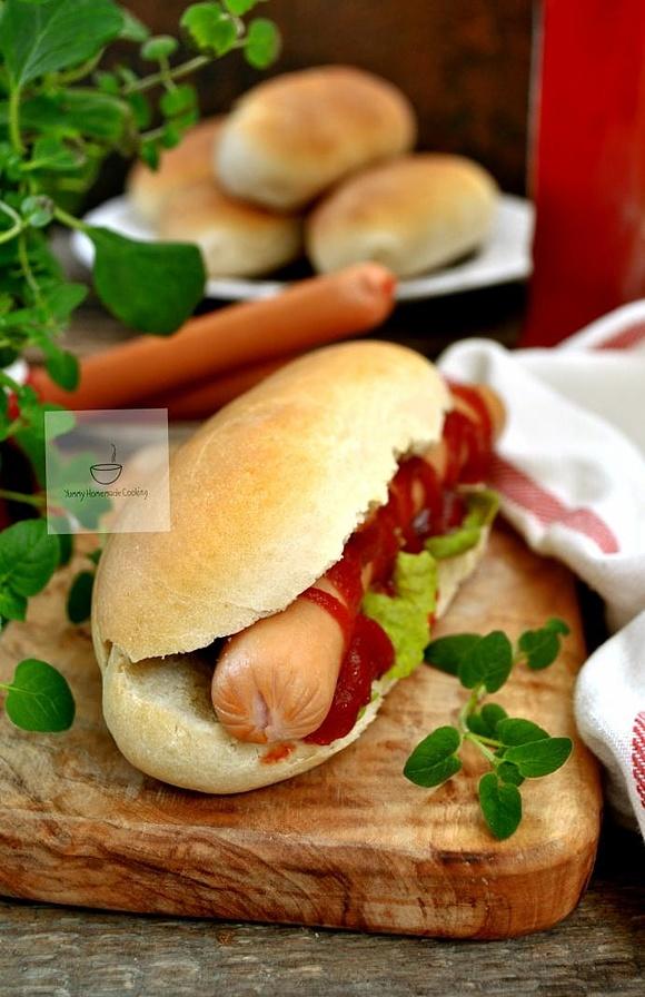 Bułki do hot dogów