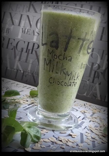 Zielone wiosenne smoothie z rosponką