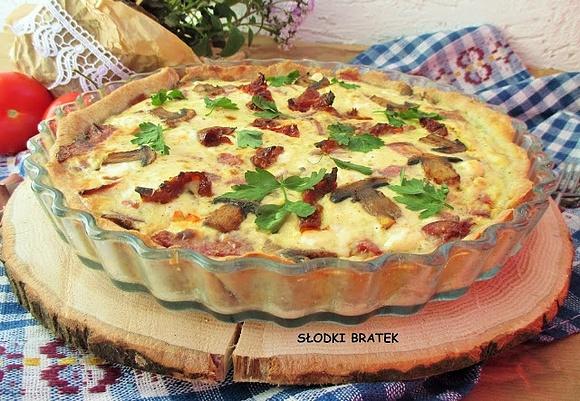Tarta z pieczarkami na grahamowym spodzie