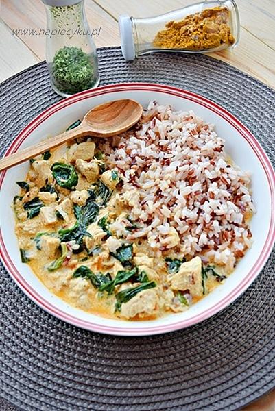 Kurczak curry z kolorowym ryżem