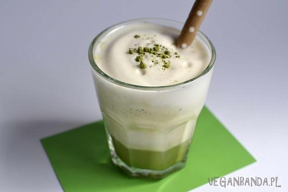 Zielone matcha latte