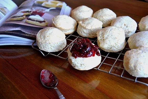 Angielskie bułeczki scones