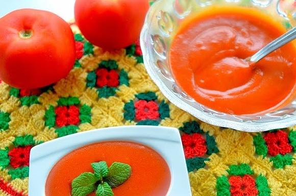 Sos pomidorowy do makaronu i potraw mięsnych