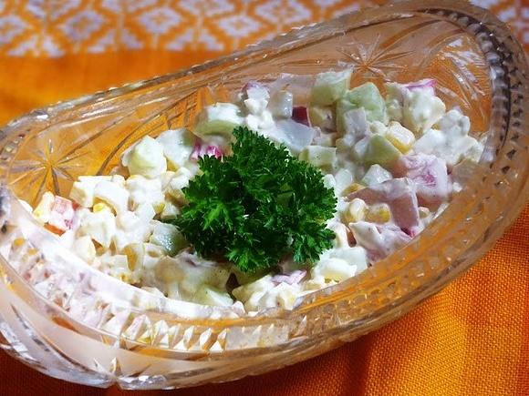 Sałatka z surimi