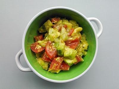 Guacamole - przepis na pyszny dodatek z awokado